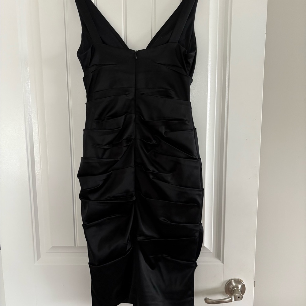 Xscape Elegant Black Gathered Midi Dress